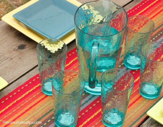 Turquoise pitches and glasses - mamalatinatips.com