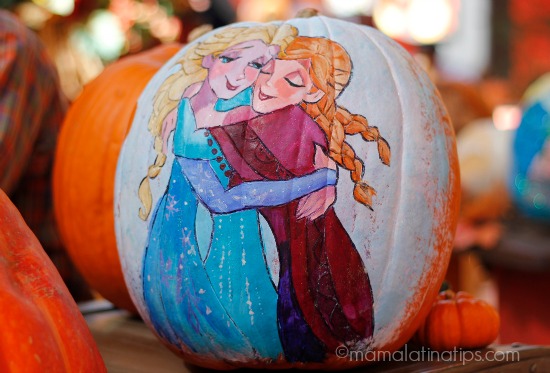 pumpkin at Disneyland - Anna y Elsa