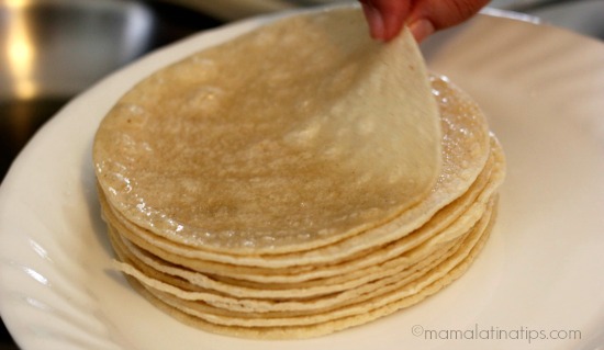altero de tortillas pasadas por aceite para hacer tacos mineros