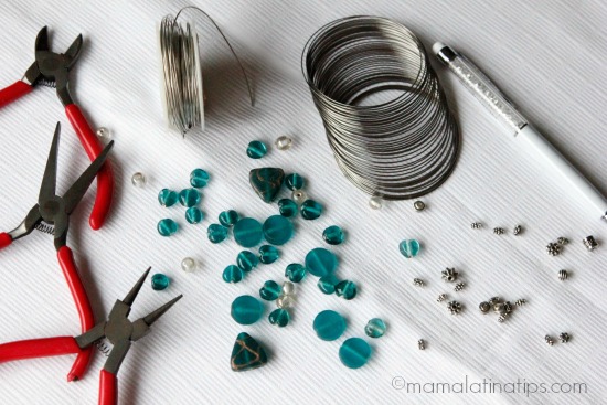 Materials for making a memory bracelet by mamalatinatips.com