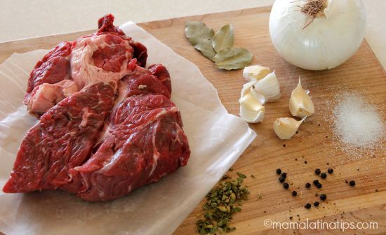 Beef, garlic, bay leaves, pepper corns, salt and onion