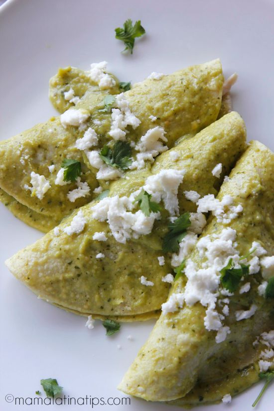 Enchiladas de Aguacate con Pollo