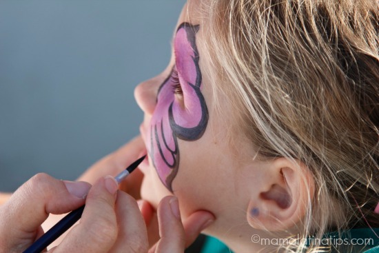 face painting butterfly by mamalatinatips.com