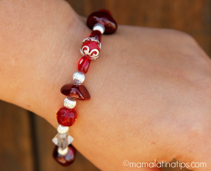 Pulsera roja - mamalatinatips.com