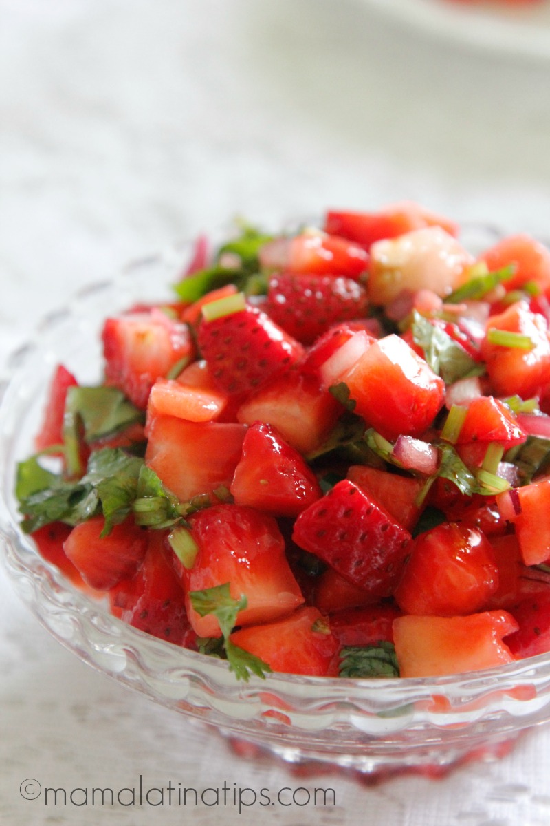 Salsa de Fresas - mamalatinatips.com