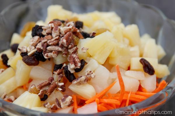 Ensalada de piña y pera con nueces - mamalatinatips.com