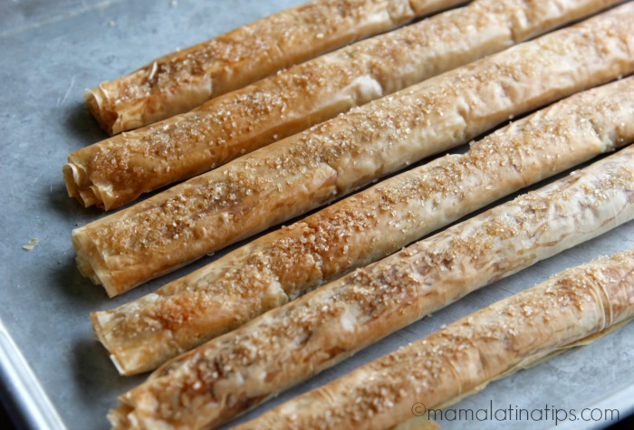 churro-roll-baked-mamalatinatips-700