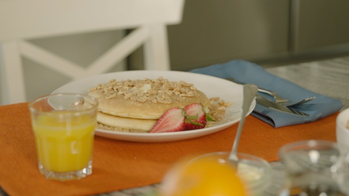 Pancakes sabor churro en el desayuno - mamalatinatips.com