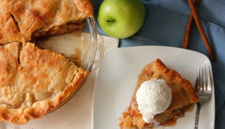 Apple Ginger Pie: A Blissful Balance of Tart and Sweet