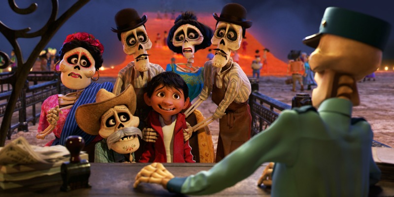 Disney/Pixar Coco - mamalatinatips.com