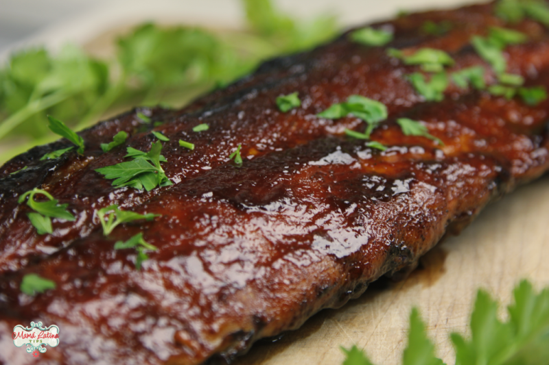 pork ribs with guajillo sauce and parsely