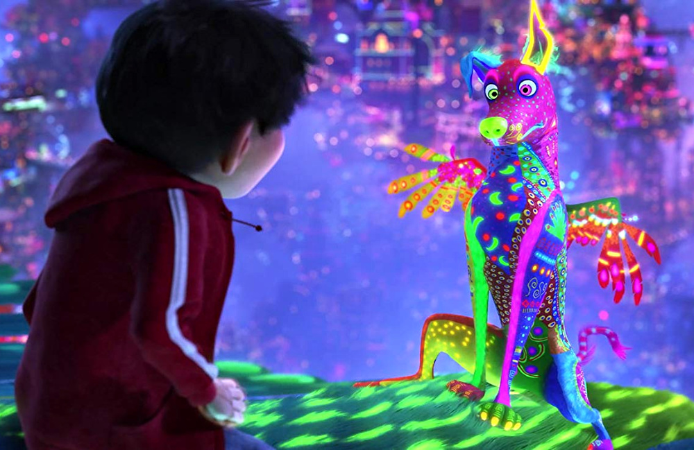 Miguel y Dante en forma de alebrije en la película de Coco