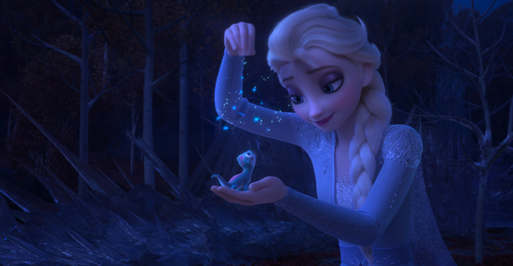 escena de frozen 2 con Elsa y Bruni